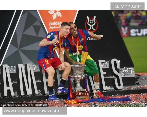 巴萨国王杯大胜那不勒斯引发转会传闻全场沸腾